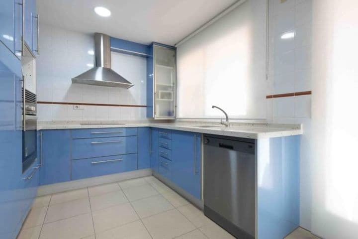 2 bedrooms apartment for rent in Centro, Spain - Image 12