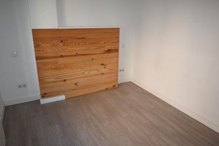 1 bedroom apartment for rent in Santander, Spain - Image 5