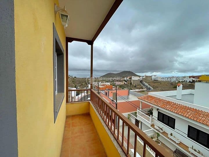 2 bedrooms apartment for rent in San Miguel de Abona, Spain - Image 3