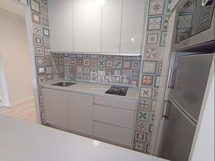 3 bedrooms apartment for rent in Universidad, Spain - Image 9