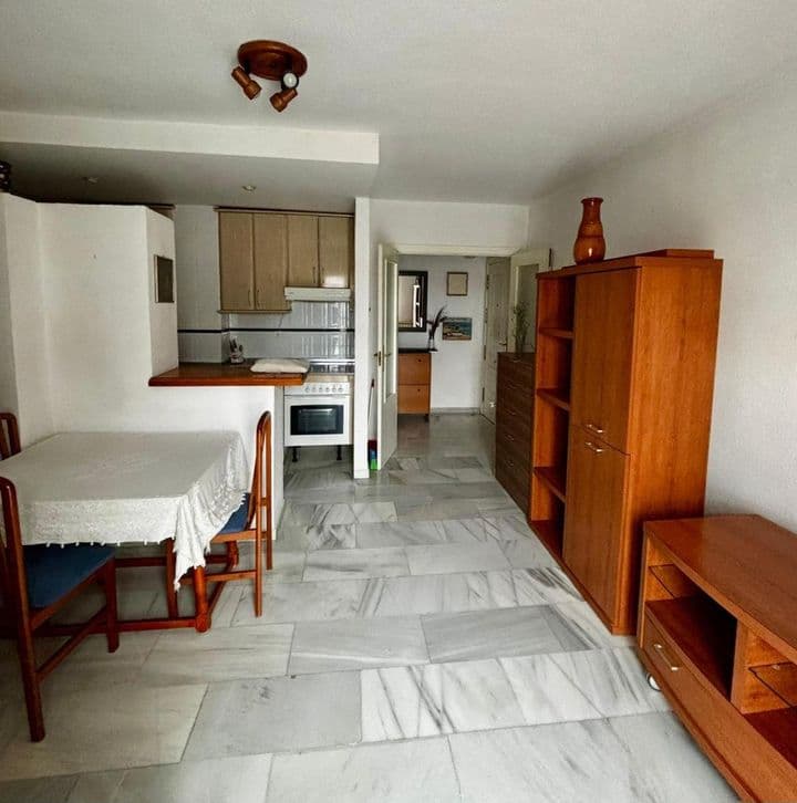 1 bedroom apartment for rent in Vega de Granada, Spain - Image 2