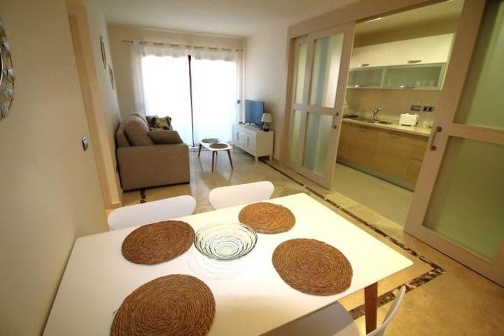 2 bedrooms apartment for rent in Los Alcazares, Spain - Image 3