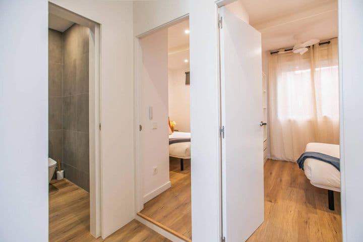 2 bedrooms apartment for rent in Esquerra de lEixample, Spain - Image 8