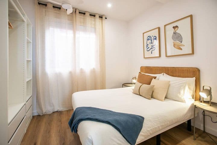 2 bedrooms apartment for rent in Esquerra de lEixample, Spain - Image 11