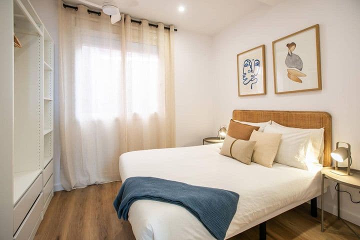 2 bedrooms apartment for rent in Esquerra de lEixample, Spain - Image 11