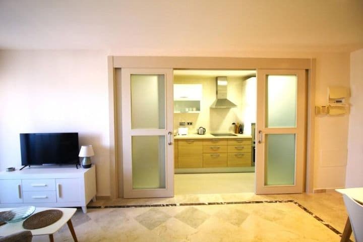 2 bedrooms apartment for rent in Los Alcazares, Spain - Image 7