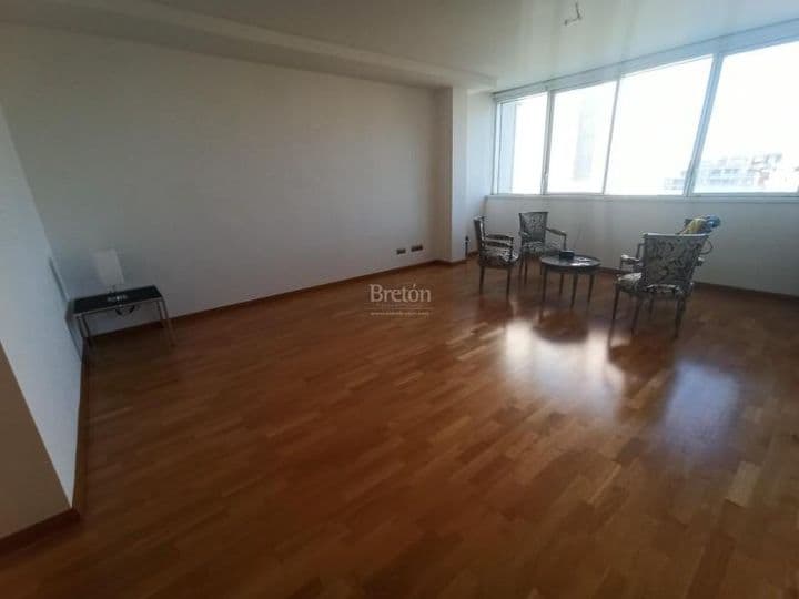 2 bedrooms apartment for rent in Zaragoza, Spain - Image 2