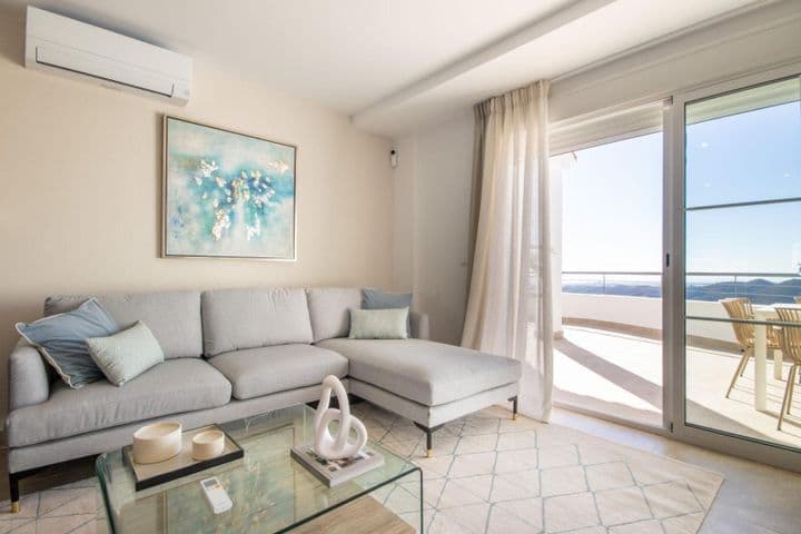 1 bedroom apartment for sale in Istan, Spain - Image 8