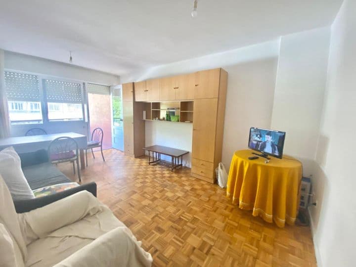 4 bedrooms apartment for rent in Vigo, Spain - Image 4