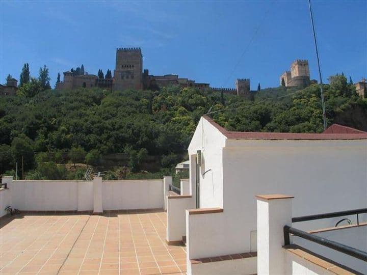 2 bedrooms apartment for rent in Albaicin, Spain - Image 6