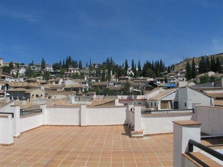 2 bedrooms apartment for rent in Albaicin, Spain - Image 8