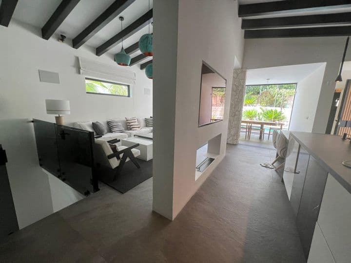 4 bedrooms house for rent in Nueva Andalucia, Spain - Image 5