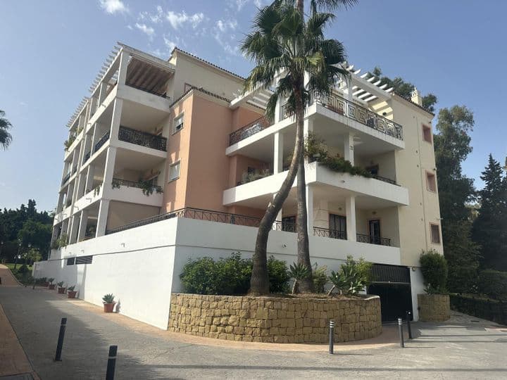 2 bedrooms apartment for sale in Nueva Andalucia, Spain - Image 2