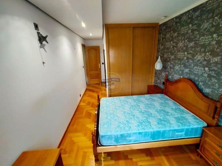 2 bedrooms apartment for rent in Vigo, Spain - Image 5