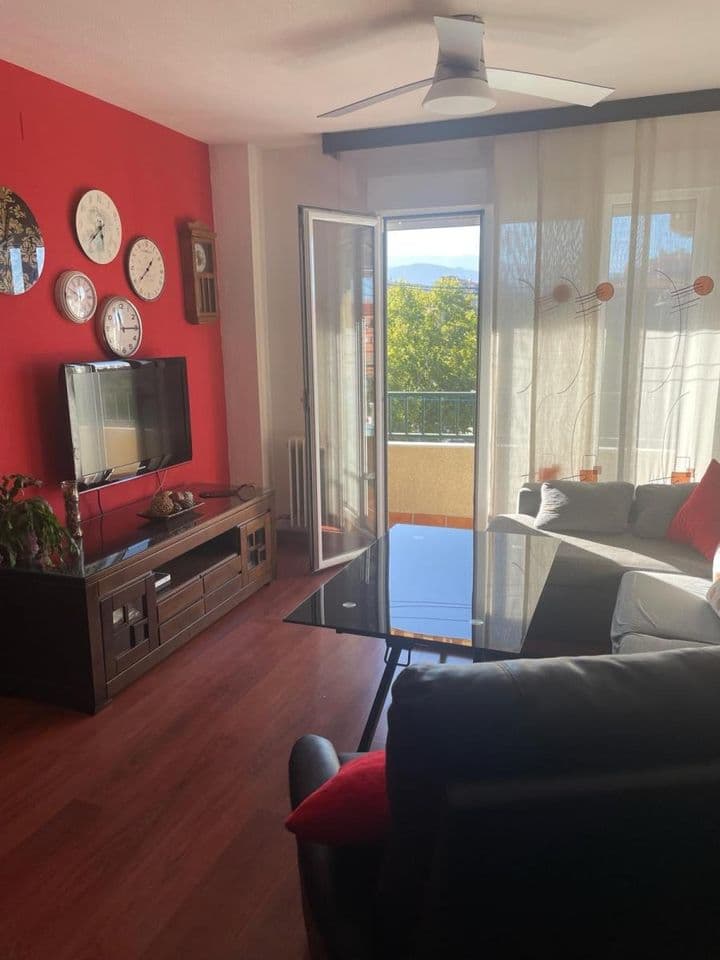 4 bedrooms apartment for rent in Granada, Spain