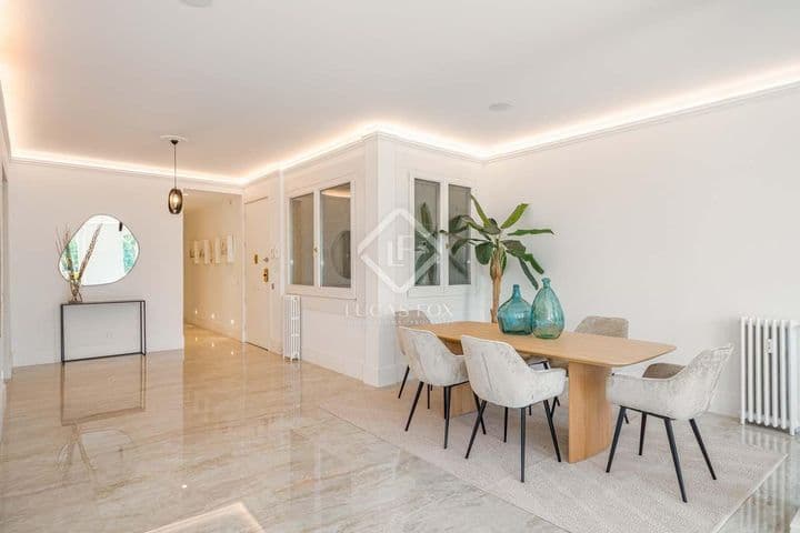 4 bedrooms apartment for sale in Madrid, Spain - Image 11