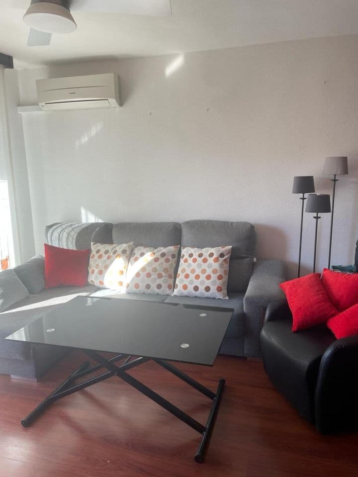 4 bedrooms apartment for rent in Granada, Spain - Image 4