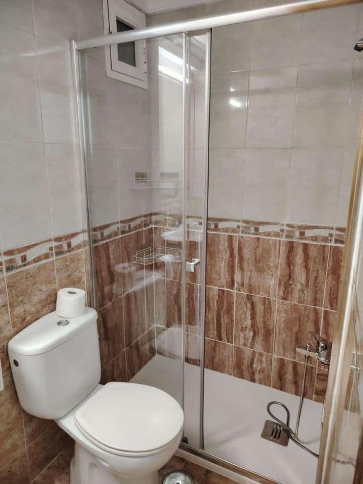 2 bedrooms apartment for rent in Centro Ciudad, Spain - Image 10