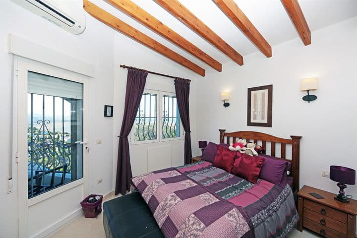 4 bedrooms house for sale in Denia, Spain - Image 3