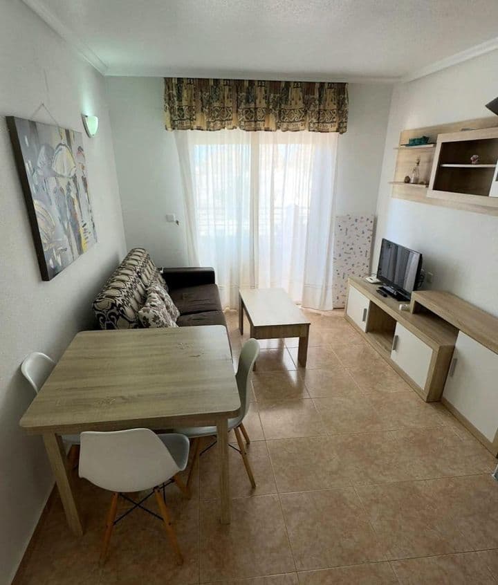 2 bedrooms apartment for rent in La Mata, Spain - Image 4