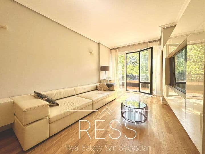 3 bedrooms apartment for rent in Donostia-San Sebastian, Spain - Image 4