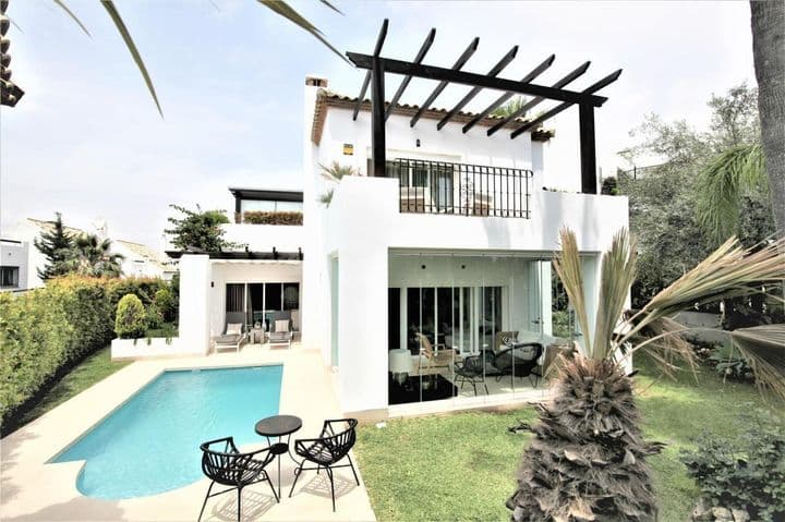 5 bedrooms house for rent in Marbella, Spain