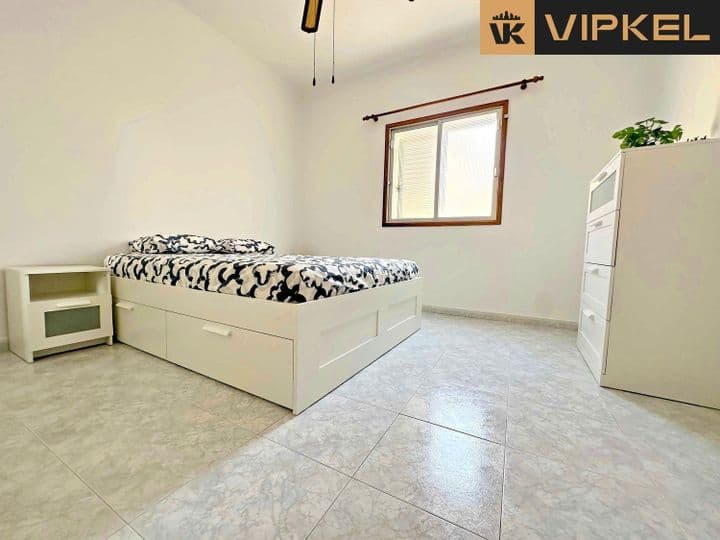 3 bedrooms apartment for sale in La Salud-La Salle, Spain - Image 11