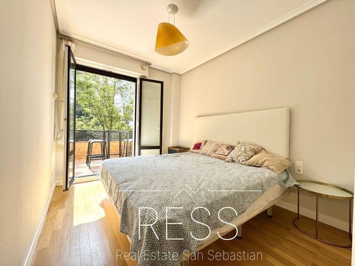 3 bedrooms apartment for rent in Donostia-San Sebastian, Spain - Image 8