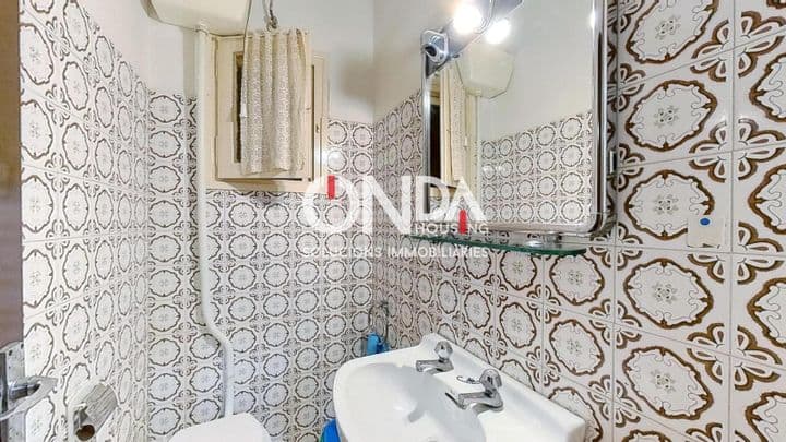 3 bedrooms apartment for rent in Lleida, Spain - Image 9