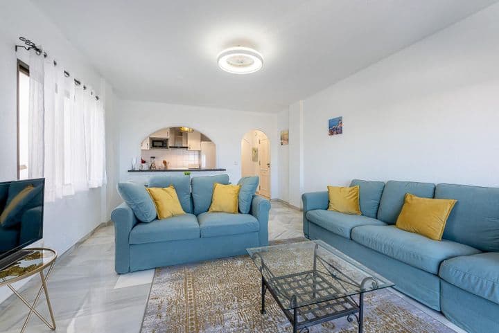 2 bedrooms apartment for rent in Mijas Costa, Spain - Image 10