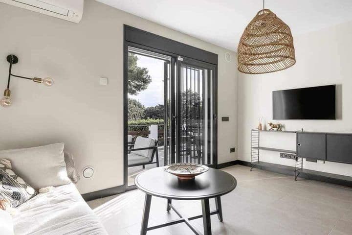 2 bedrooms apartment for rent in Nueva Andalucia, Spain - Image 5