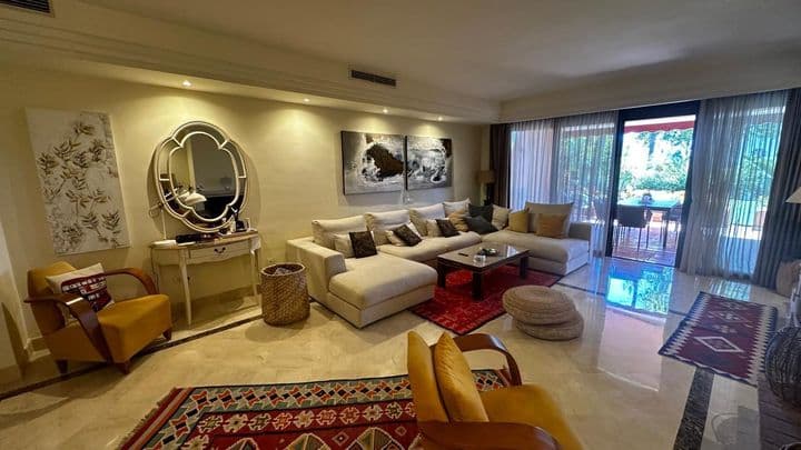 2 bedrooms apartment for rent in Marbella, Spain - Image 3