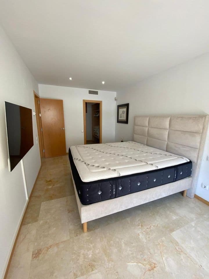 3 bedrooms apartment for rent in Marbella, Spain - Image 10