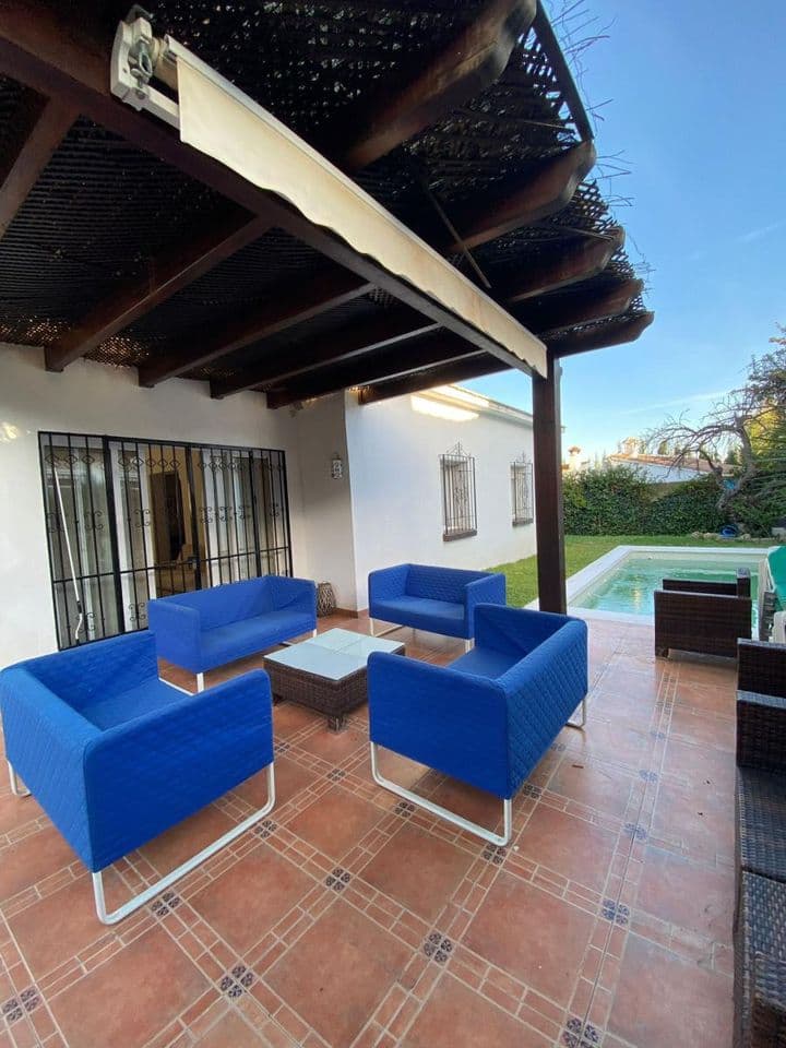 3 bedrooms house for rent in Marbella, Spain - Image 2