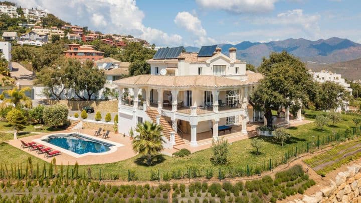 5 bedrooms house for sale in Marbella, Spain