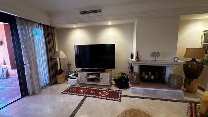 2 bedrooms apartment for rent in Marbella, Spain - Image 8