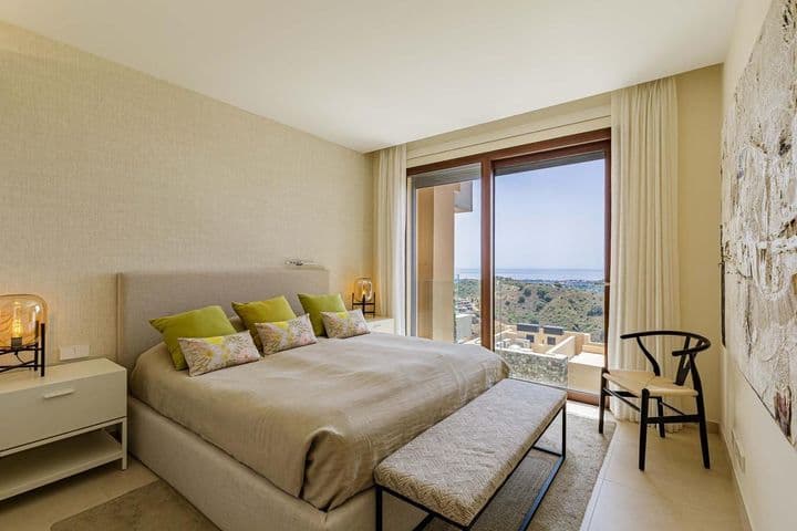 2 bedrooms apartment for sale in Benahavis, Spain - Image 9