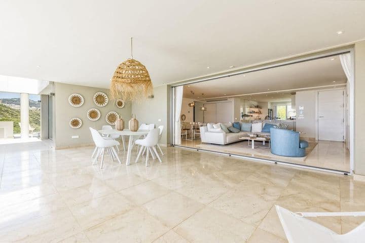 3 bedrooms apartment for sale in Nueva Andalucia, Spain - Image 8