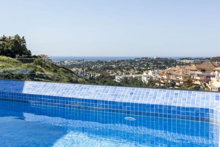 3 bedrooms apartment for sale in Nueva Andalucia, Spain - Image 10