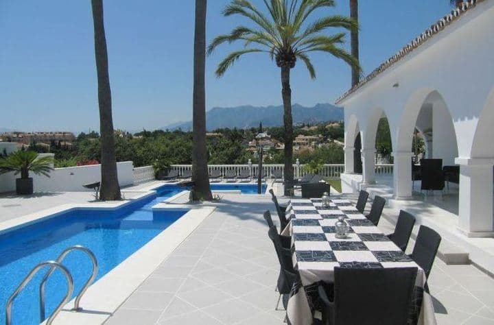 7 bedrooms house for sale in Elviria, Spain