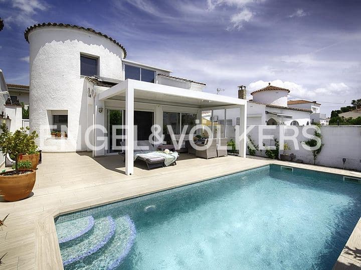 4 bedrooms other for sale in Empuriabrava, Spain - Image 2