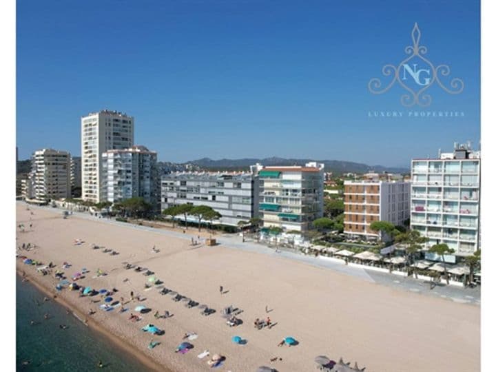 Apartment for sale in Platja dAro, Spain - Image 2