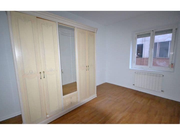 3 bedrooms apartment for rent in Palencia, Spain - Image 8