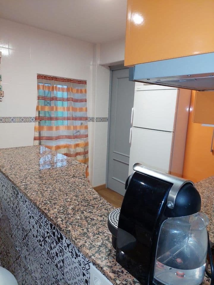 2 bedrooms house for rent in Granada, Spain - Image 9