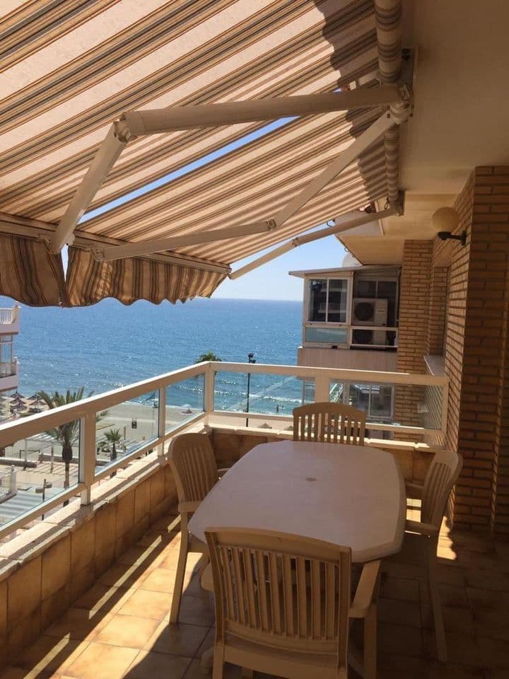 2 bedrooms apartment for rent in Carvajal - Las Gaviotas, Spain - Image 2