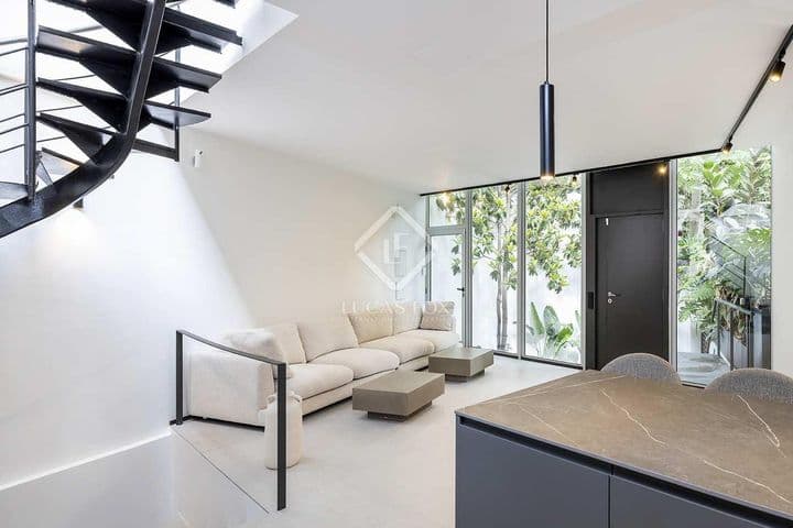 2 bedrooms house for rent in Barcelona, Spain - Image 10