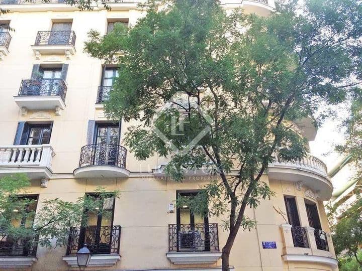 3 bedrooms apartment for sale in Madrid, Spain