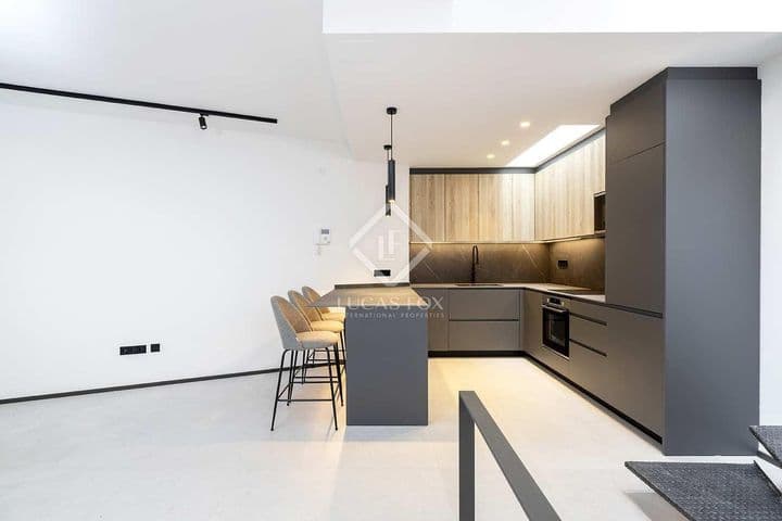 2 bedrooms house for rent in Barcelona, Spain - Image 11