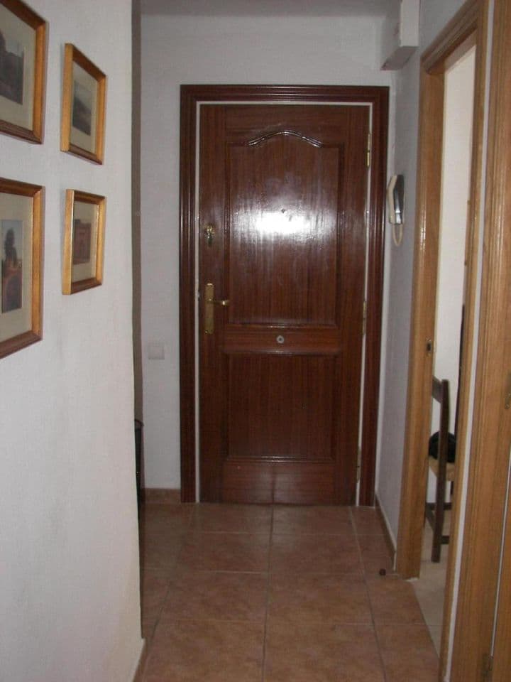 2 bedrooms apartment for rent in Santander, Spain - Image 11