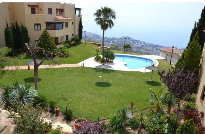 2 bedrooms apartment for rent in Benalmadena Pueblo, Spain - Image 2